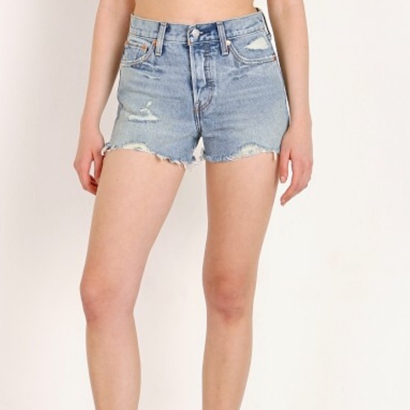 Levi's Pants - LEVI’S High Waisted Wedgie Shorts